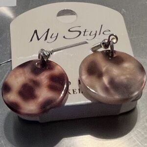 🍄NEW My Style Brown and Cream Round Leopard Dangle Fishhook Earrings Jewelry